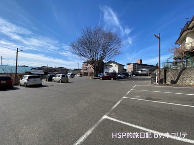 諏訪大社の春宮の駐車場