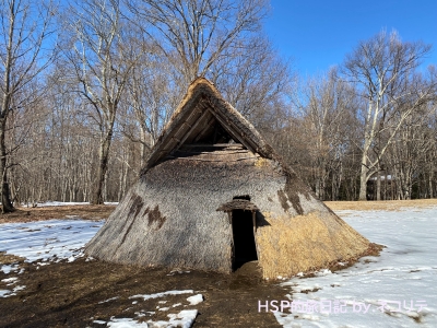 尖石縄文考古館の与助尾根遺跡の竪穴住居
